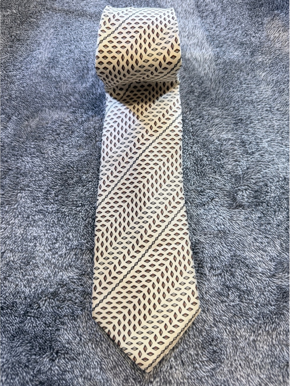 College Hill Men's Beige and Brown Patterned Tie 100% Silk